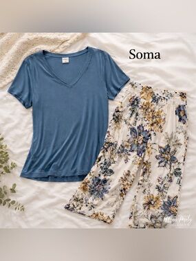 Soma Cool Nights Pajama Set Blue Top Floral Capri Pants